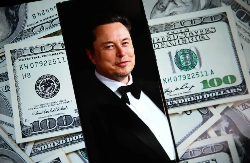 Elon Musk becomes world’s first trillionaire as SpaceX soars in stock market debut