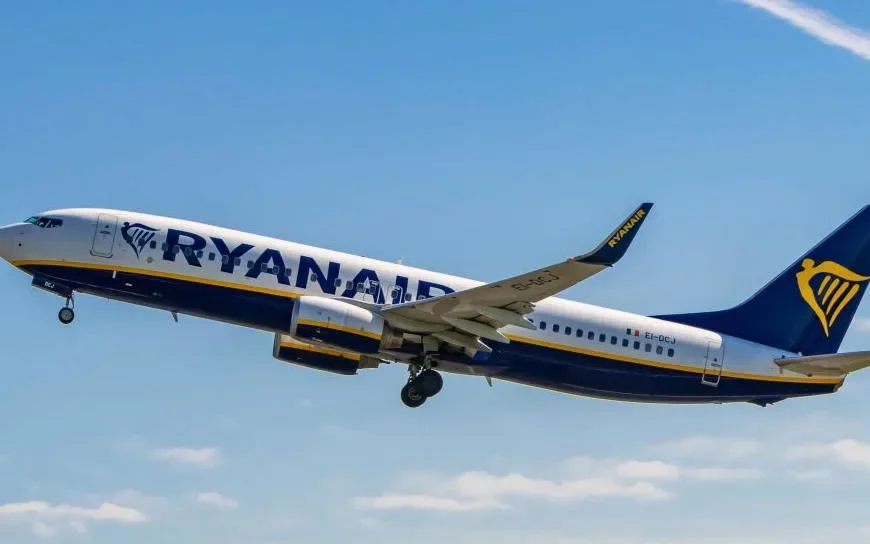 Man nearly sucked out of window mid-air on Ryanair plane, passengers say
